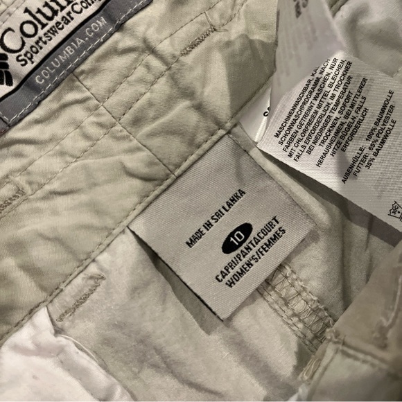 Columbia Cropped Khaki Pants Size 10 Pockets Hiking Casual Outdoors - Picture 6 of 7